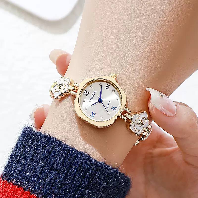 Luxury Women’s Gold-Tone Floral Watch – Elegant Lavender Dial